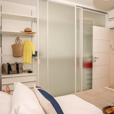 Lakescape - Con Terrazza, Vista E Piscina アパート *